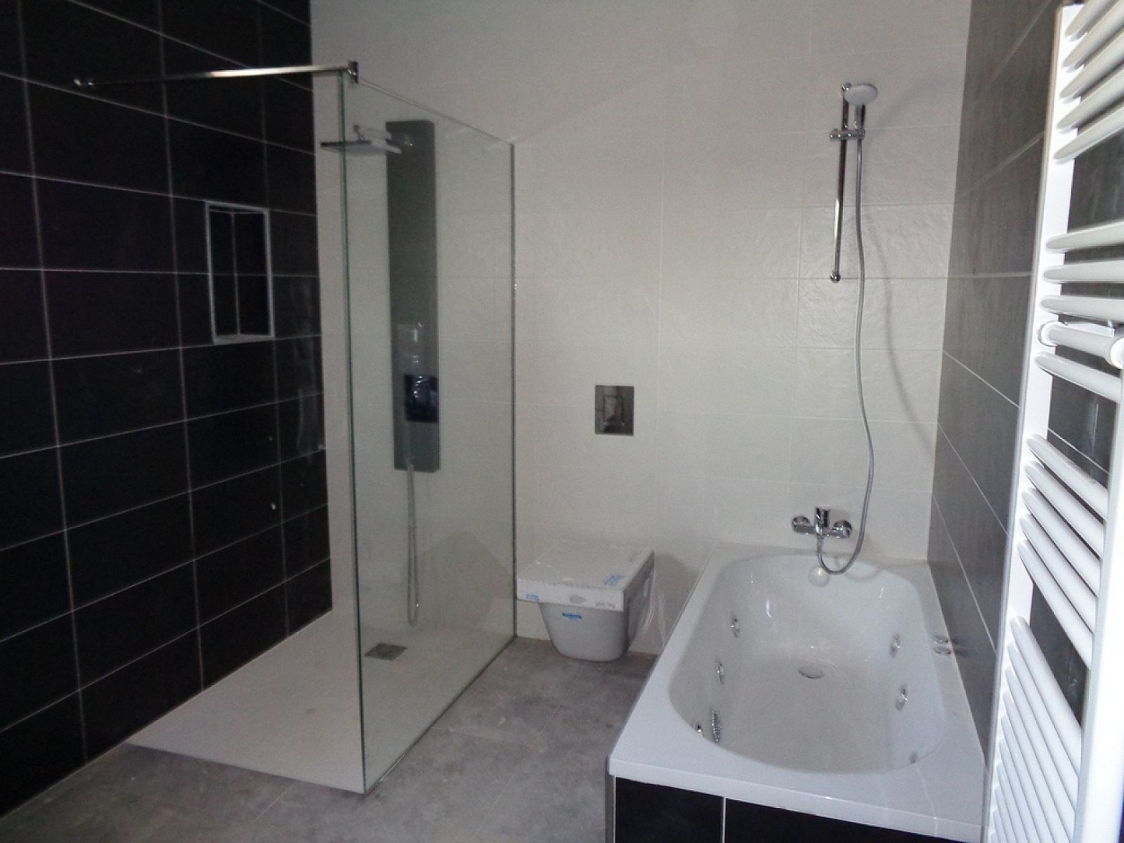 Resale - 4 Bedroom 3 Bathroom Villa in Pinoso -  - Alicante