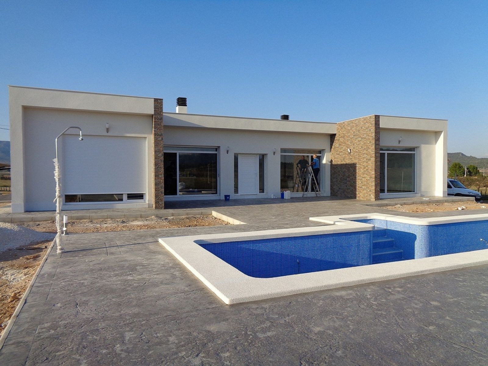 Resale - 4 Bedroom 3 Bathroom Villa in Pinoso -  - Alicante
