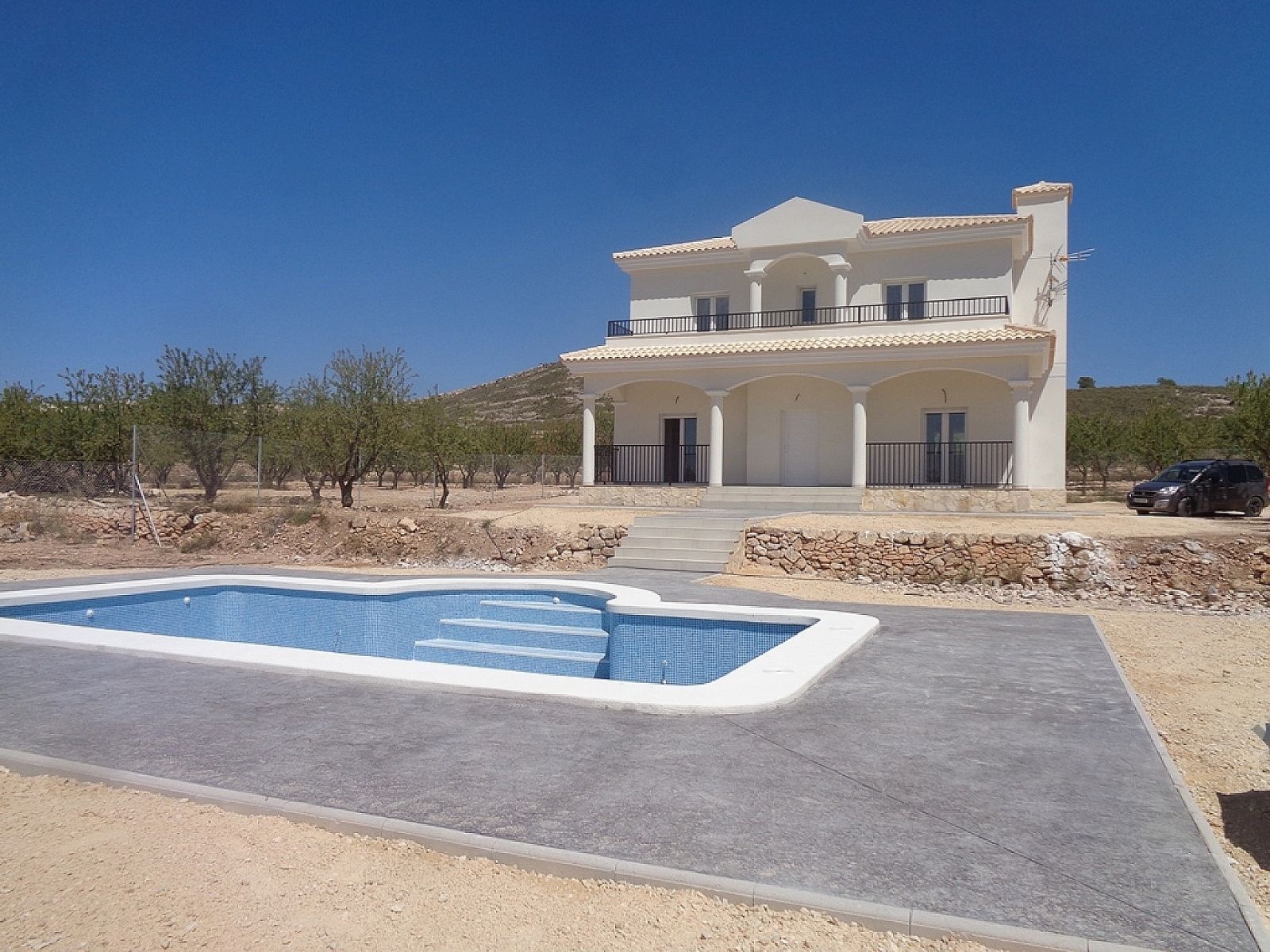 Resale - 3 Bedroom 2 Bathroom Villa in Pinoso -  - Alicante