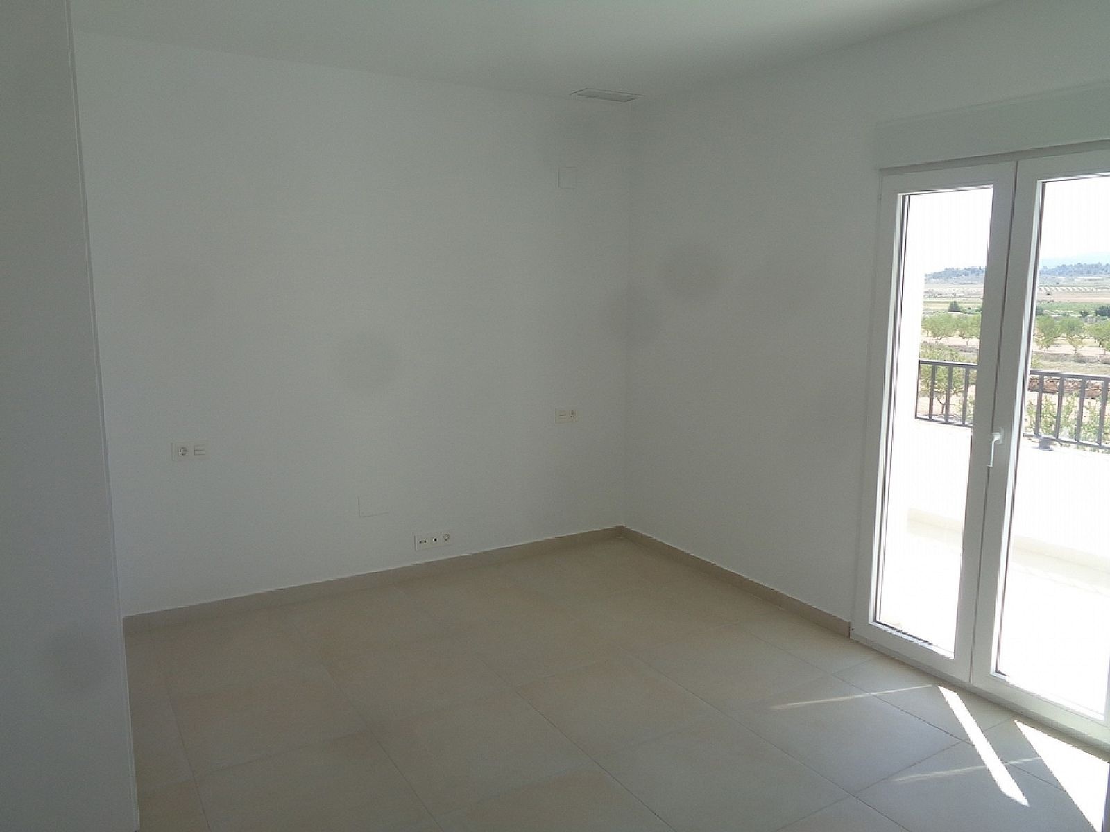 Resale - 3 Bedroom 2 Bathroom Villa in Pinoso -  - Alicante