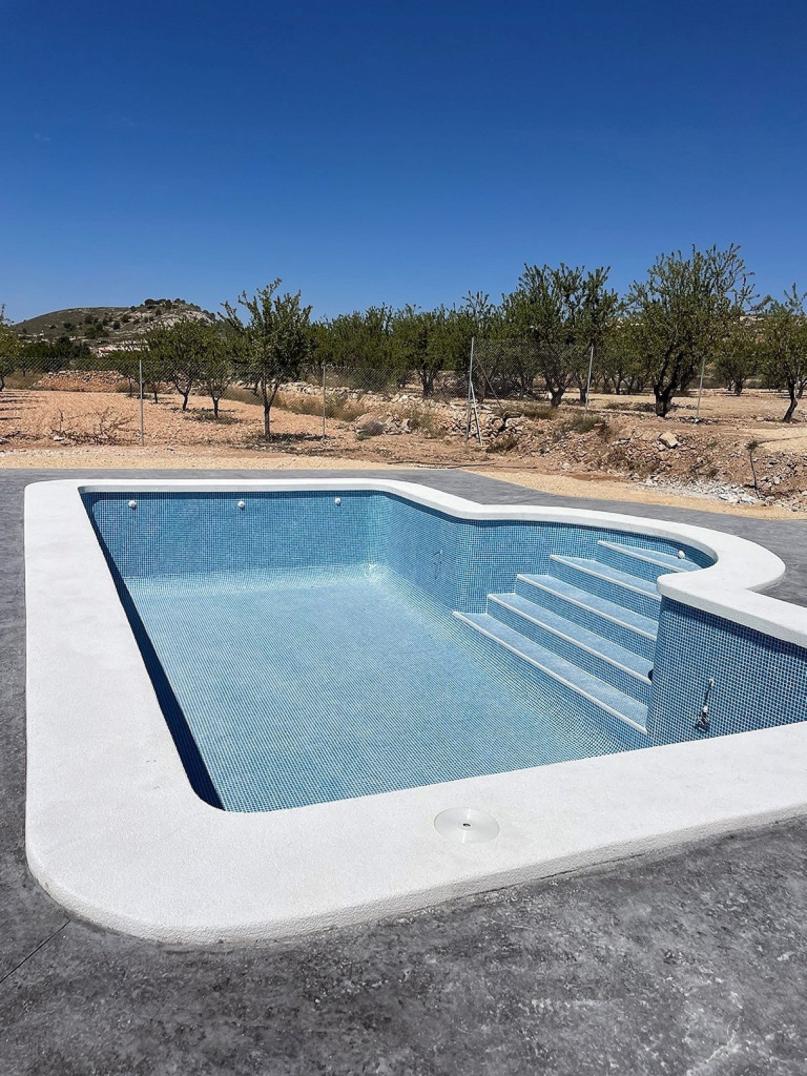 Resale - 3 Bedroom 2 Bathroom Villa in Pinoso -  - Alicante