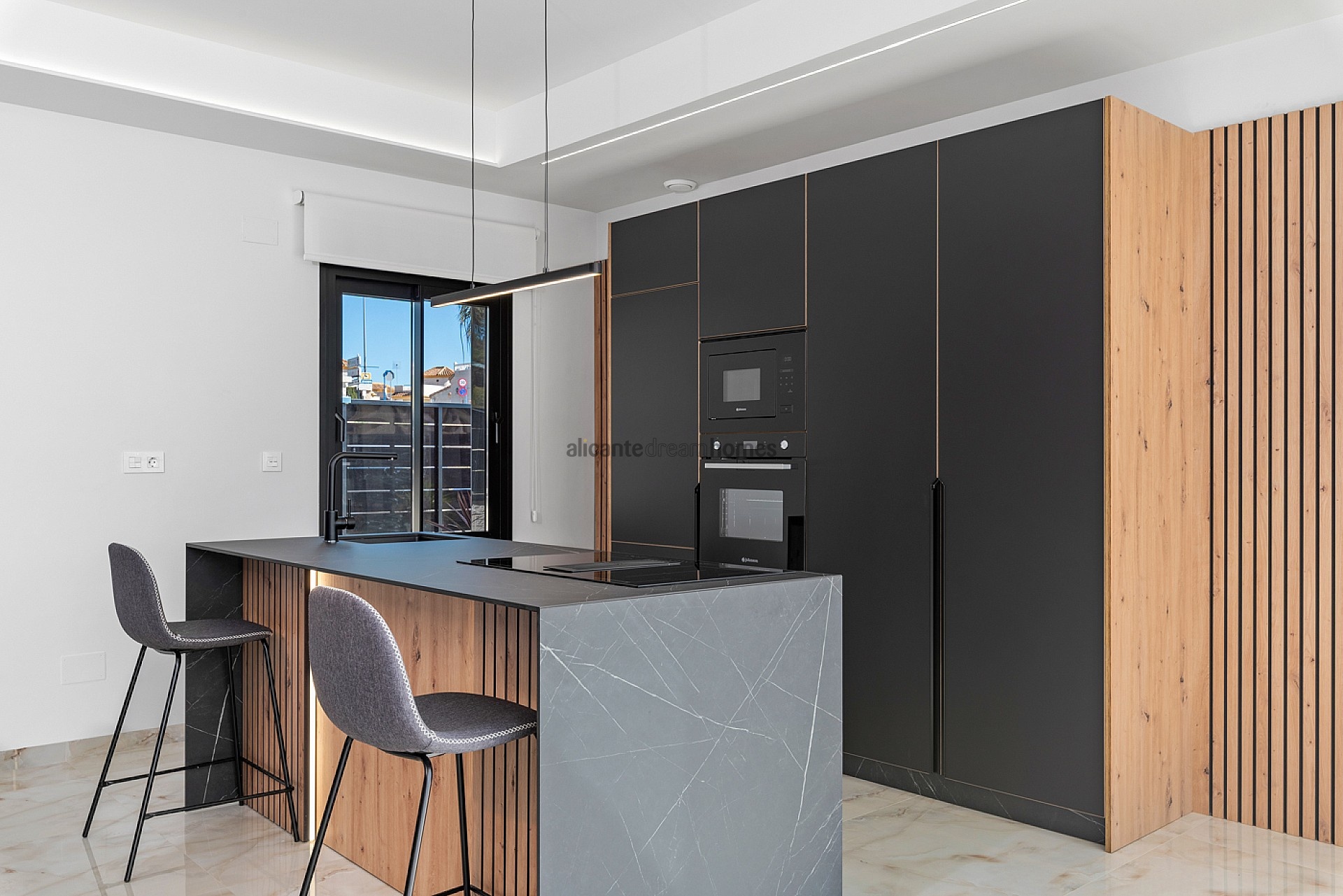 Resale - 3 Bedroom 2 Bathroom Villa in Algorfa -  - Alicante