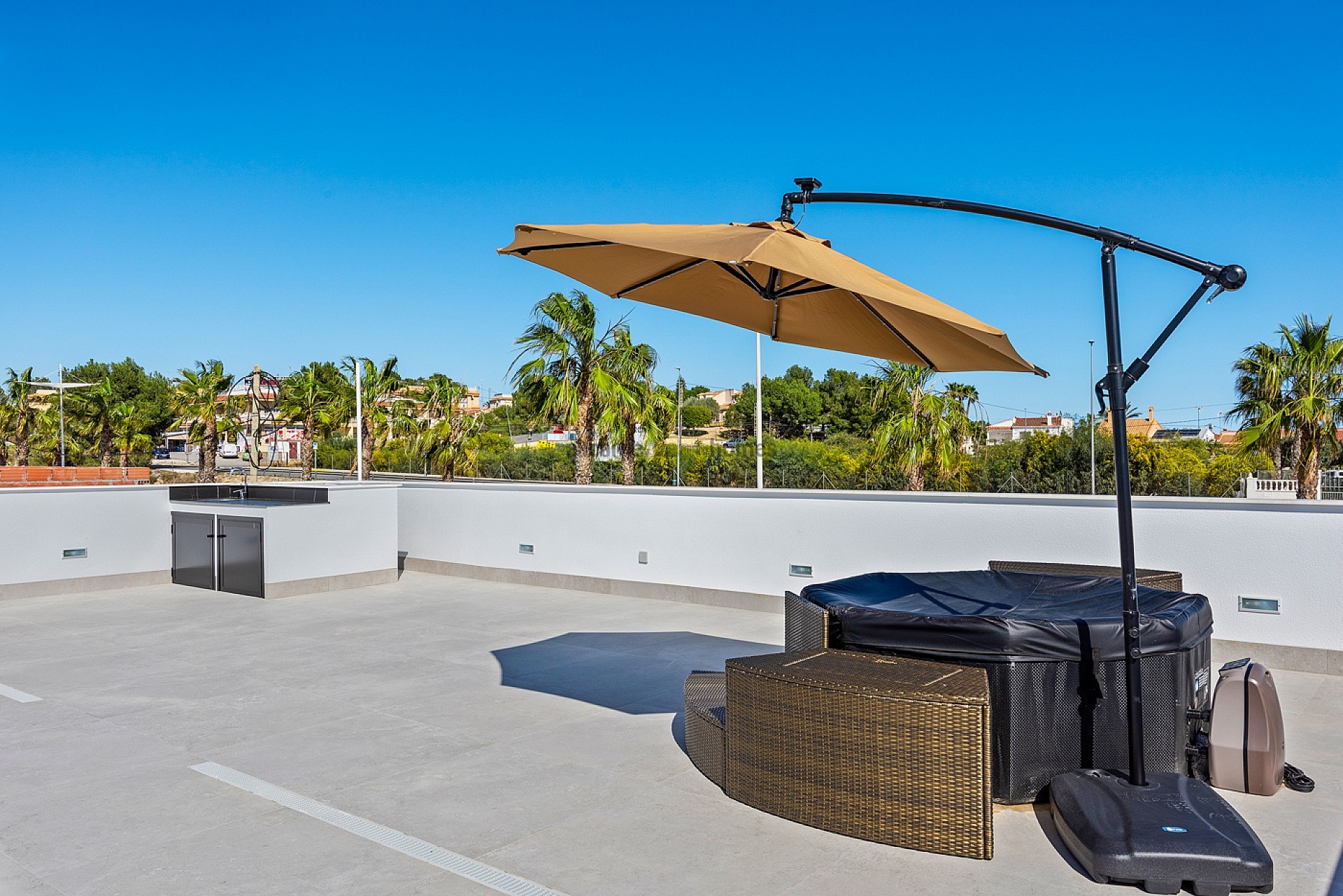 Resale - 3 Bedroom 2 Bathroom Villa in Algorfa -  - Alicante