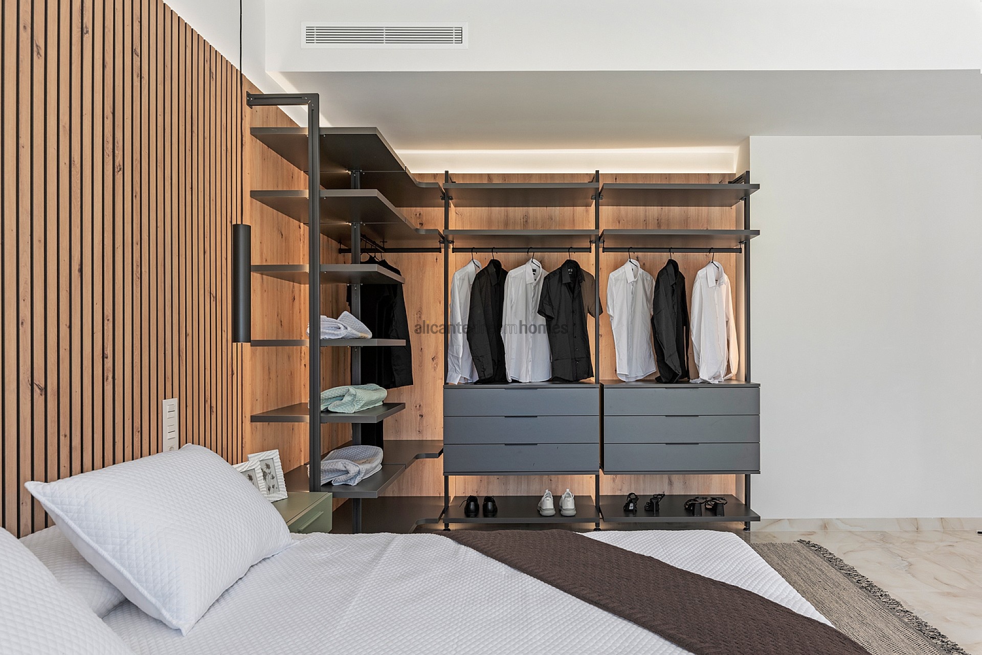 Resale - 3 Bedroom 2 Bathroom Villa in Algorfa -  - Alicante