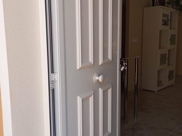 Resale - 3 Bedroom 2 Bathroom Villa in La Romana -  - Alicante