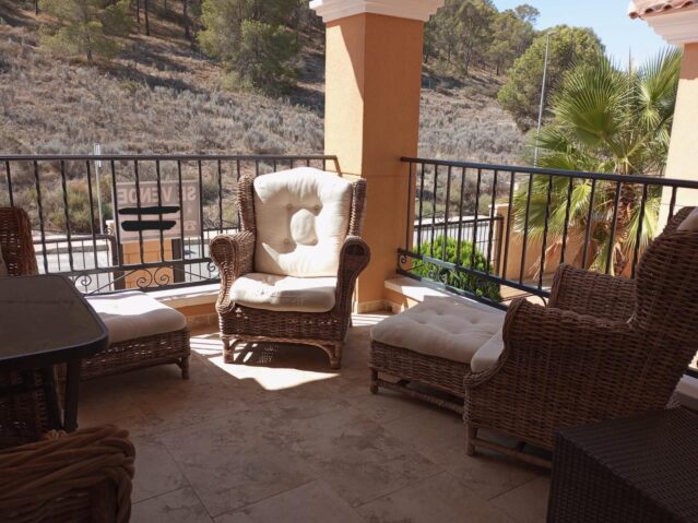 Resale - 3 Bedroom 2 Bathroom Villa in La Romana -  - Alicante
