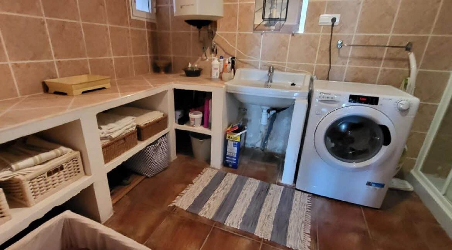 Resale - 4 Bedroom 3 Bathroom Country house in La Romana -  - Alicante