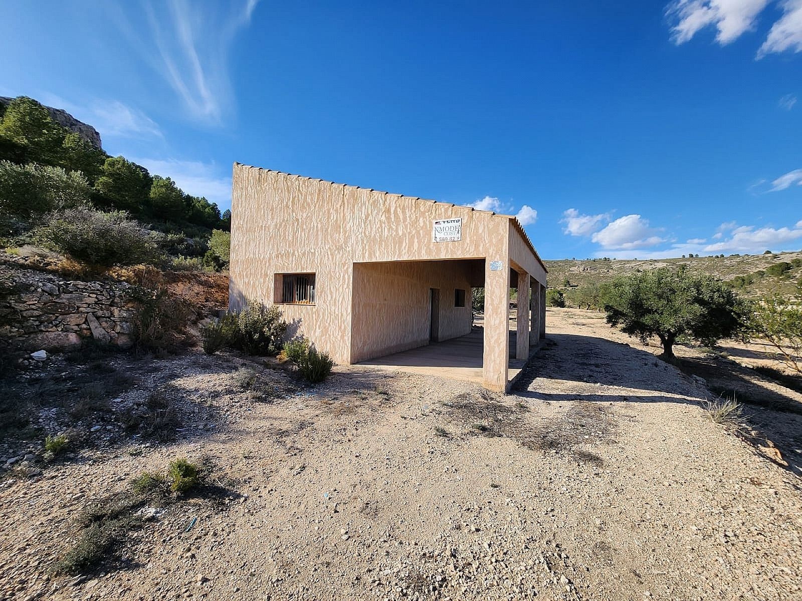 Resale - 1 Bedroom Country house in Villena -  - Alicante