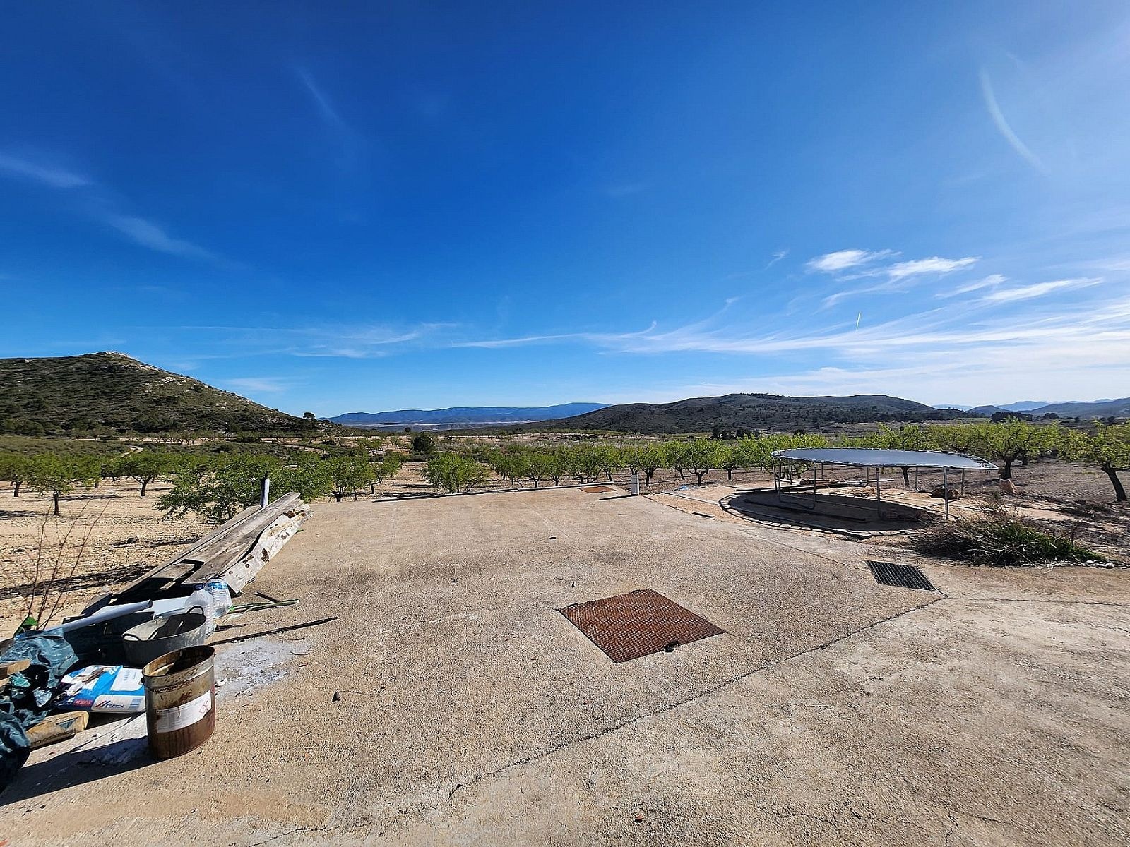 Resale - 5 Bedroom 1 Bathroom Country house in Caudete -  - Albacete