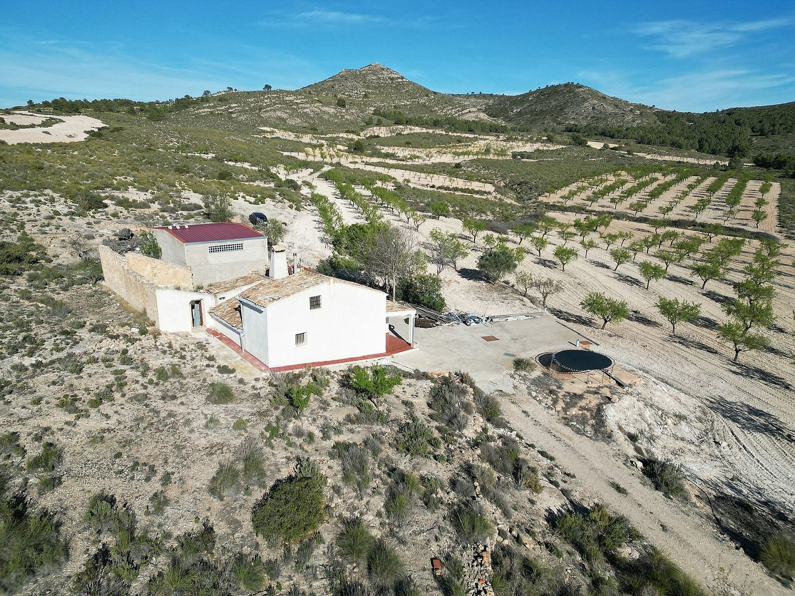 Resale - 5 Bedroom 1 Bathroom Country house in Caudete -  - Albacete