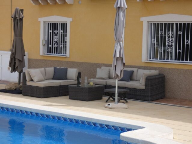 Resale - 6 Bedroom 5 Bathroom Villa in Macisvenda -  - Murcia