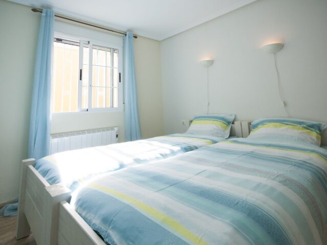 Resale - 6 Bedroom 5 Bathroom Villa in Macisvenda -  - Murcia