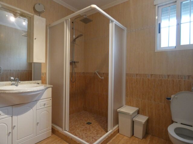 Resale - 6 Bedroom 5 Bathroom Villa in Macisvenda -  - Murcia