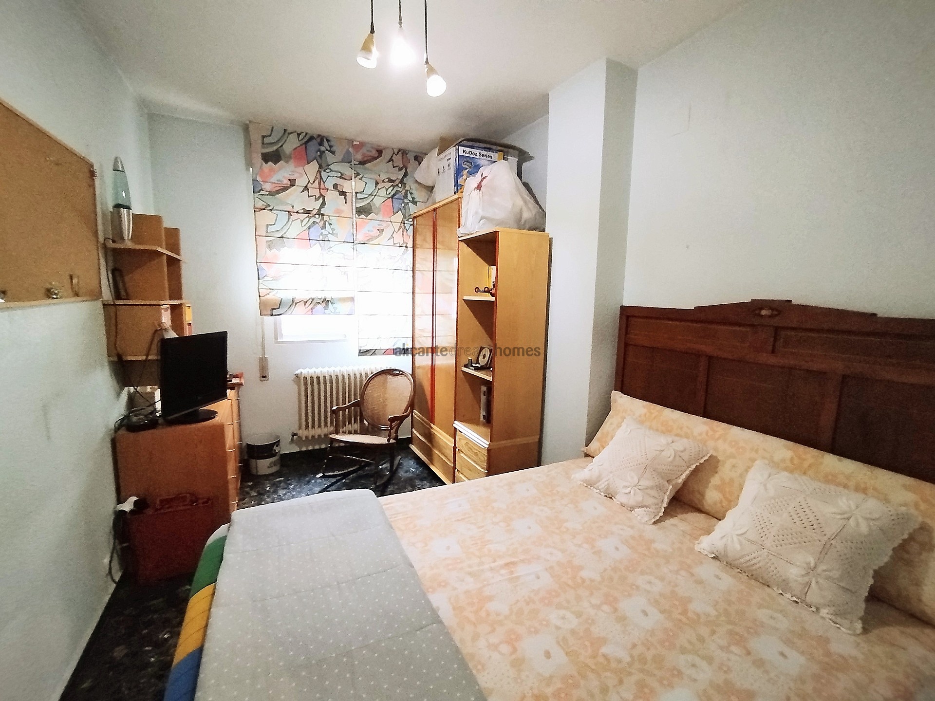 Resale - 4 Bedroom 2 Bathroom Townhouse in Yecla -  - Murcia