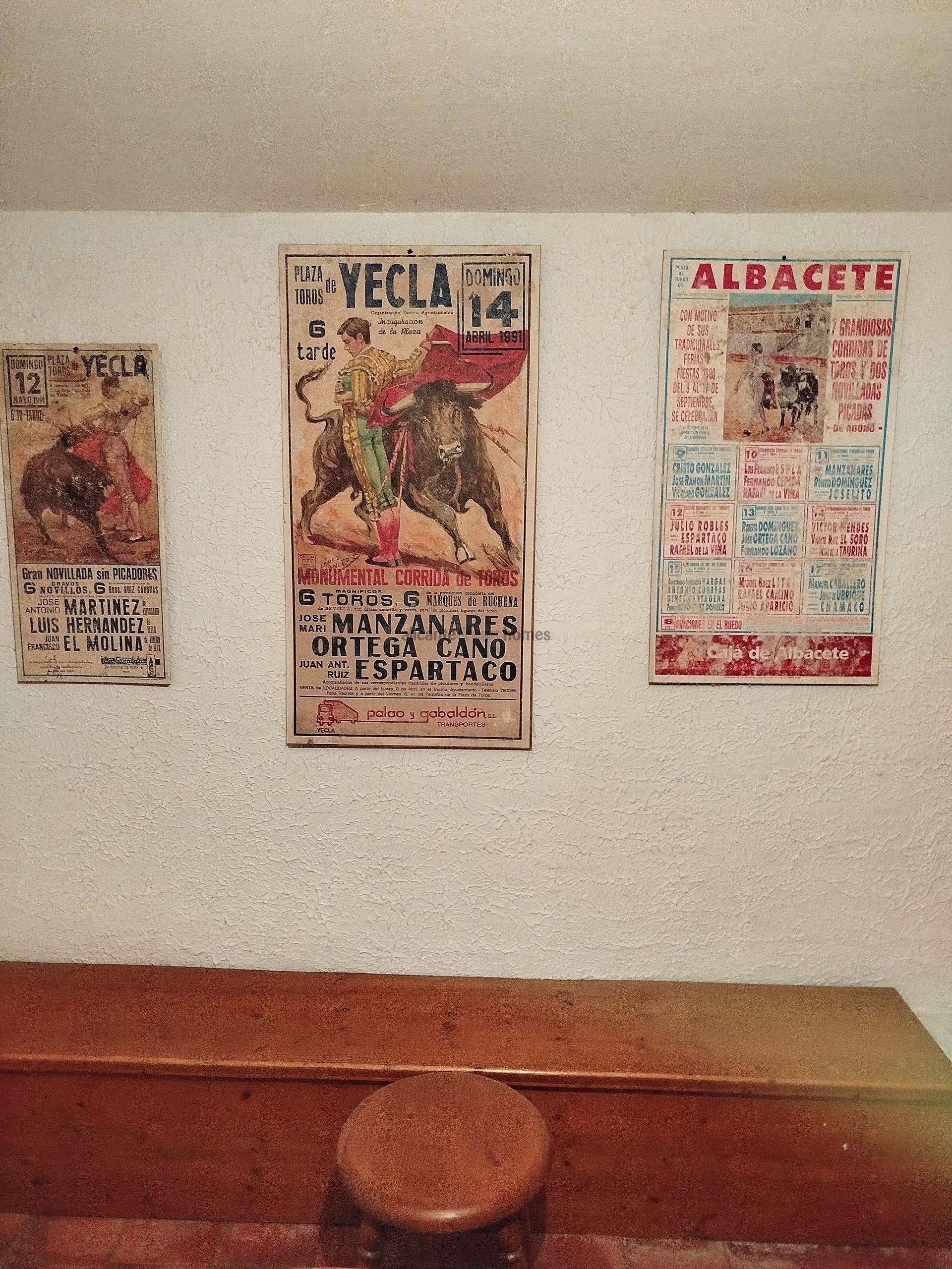 Resale - 4 Bedroom 2 Bathroom Townhouse in Yecla -  - Murcia