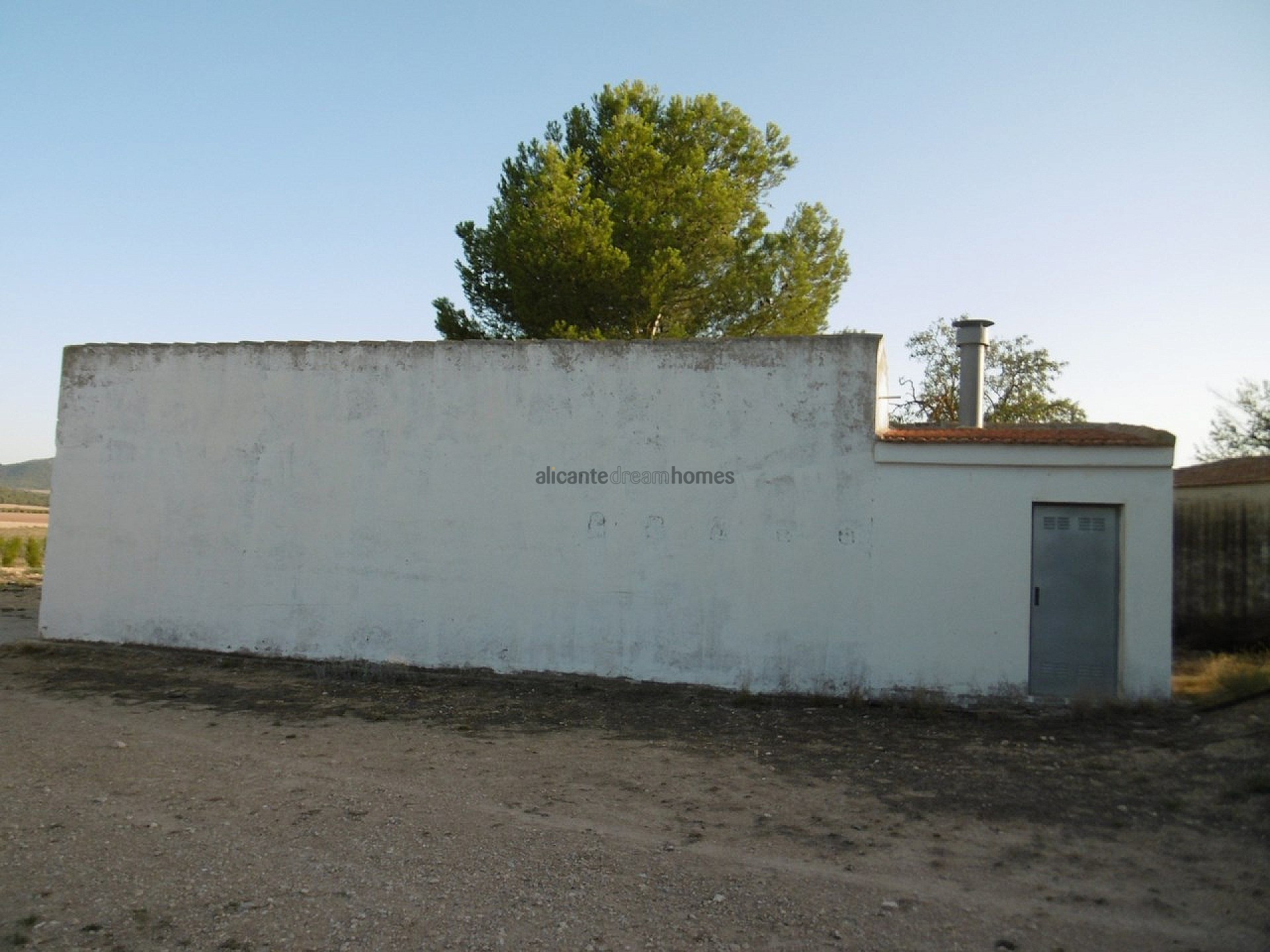 Resale - 3 Bedroom 1 Bathroom Country house in Yecla -  - Murcia
