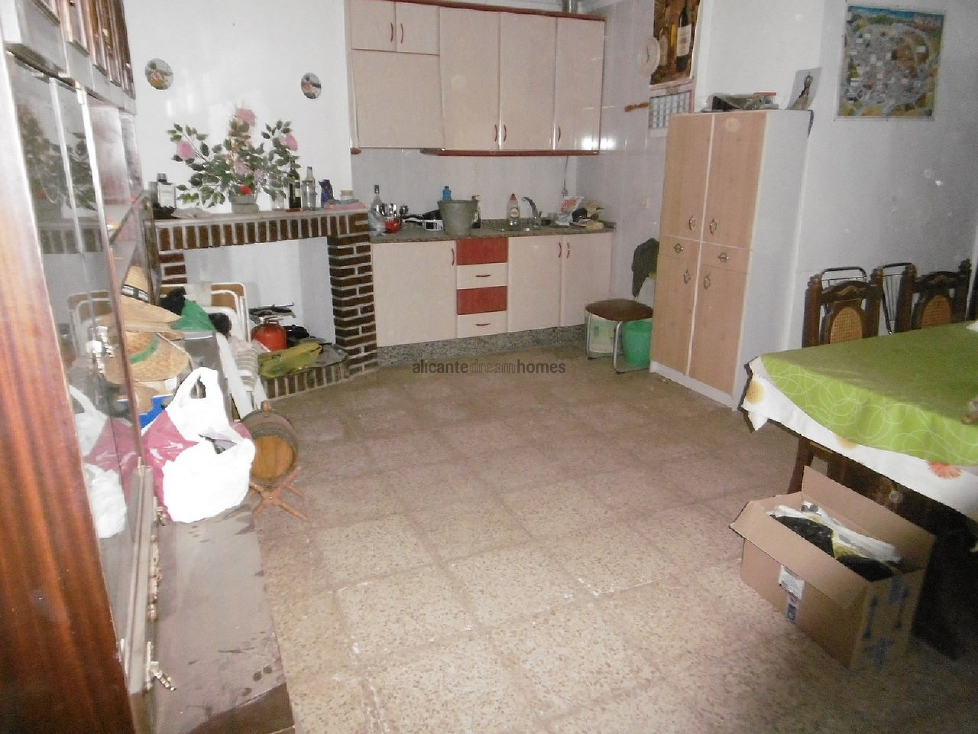 Resale - 3 Bedroom 1 Bathroom Country house in Yecla -  - Murcia