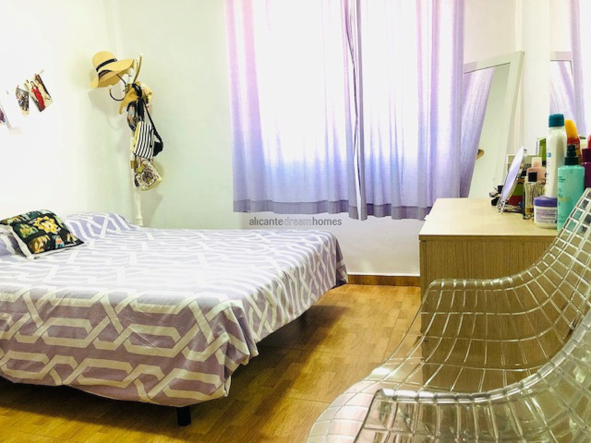 Resale - 4 Bedroom 1 Bathroom Country house in Yecla -  - Murcia