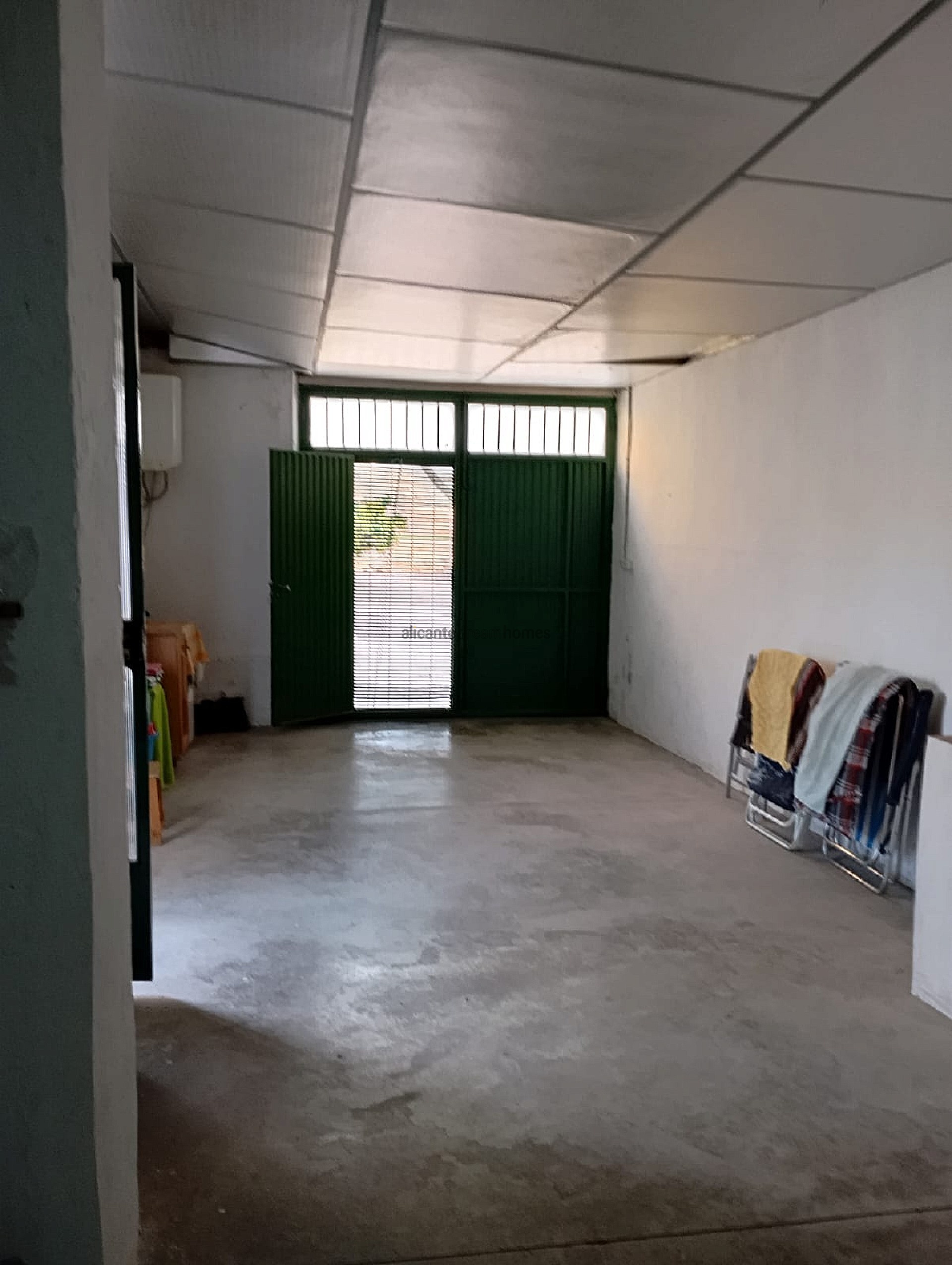 Resale - 3 Bedroom 2 Bathroom Country house in Yecla -  - Murcia