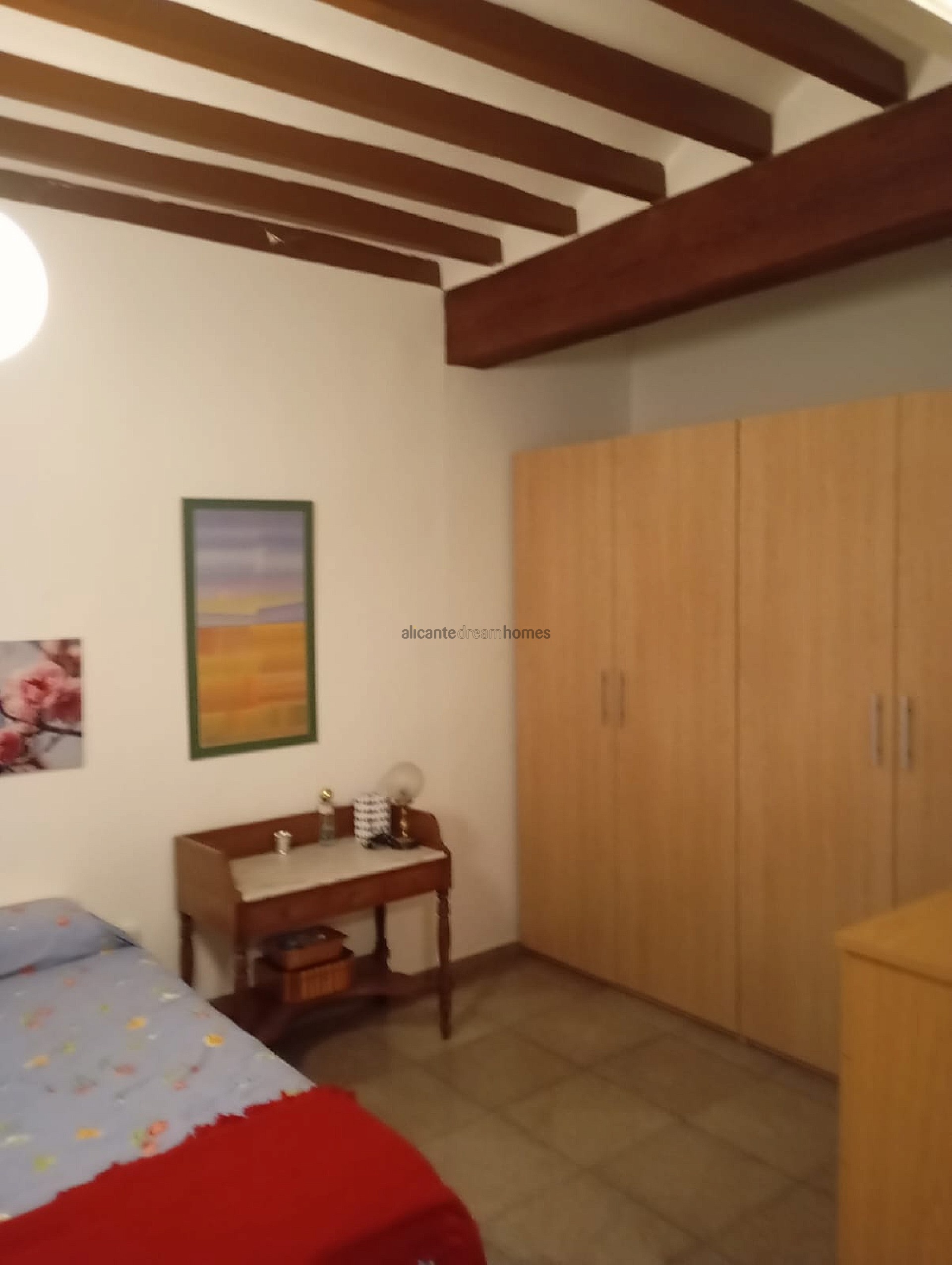 Resale - 3 Bedroom 2 Bathroom Country house in Yecla -  - Murcia