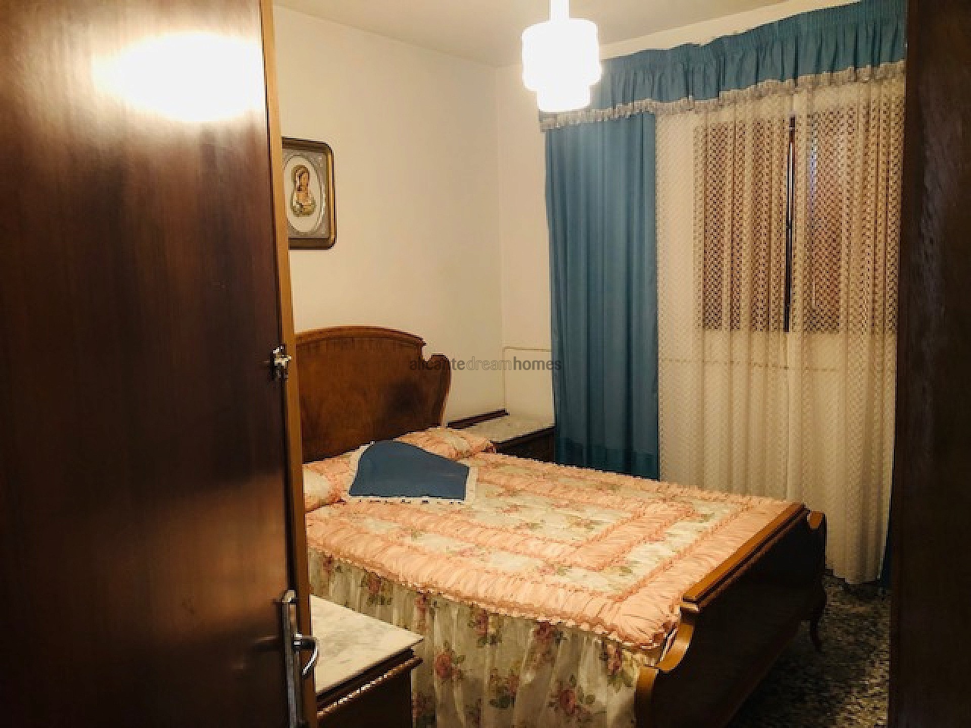 Resale - 4 Bedroom 1 Bathroom Country house in Yecla -  - Murcia