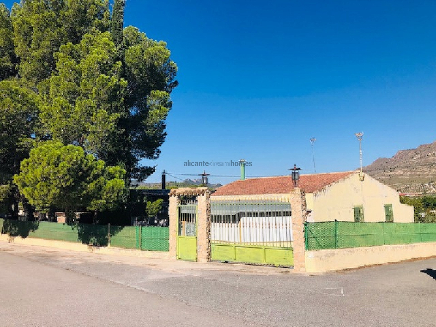 4 Bedroom 1 Bathroom Country house in Yecla