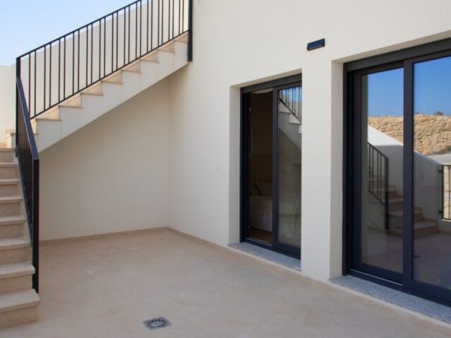 Resale - 3 Bedroom 2 Bathroom Townhouse in Monforte del Cid -  - Alicante