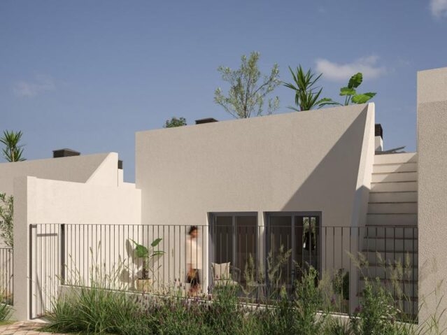 3 Bedroom 2 Bathroom Townhouse in Monforte del Cid