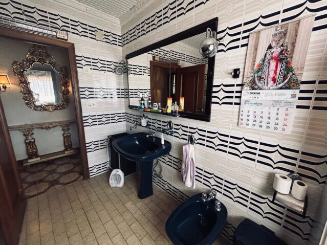 Resale - 3 Bedroom 1 Bathroom Villa in Hondon de los Frailes -  - Alicante