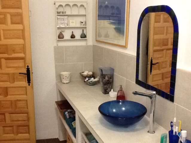 Resale - 4 Bedroom 3 Bathroom Villa in La Romana -  - Alicante