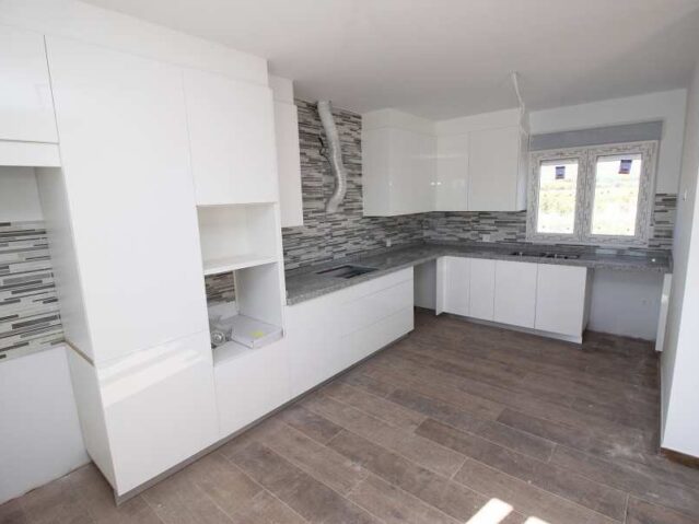 Resale - 3 Bedroom 2 Bathroom Villa in Pinoso -  - Alicante