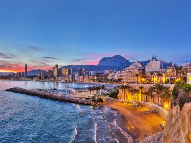 Resale - 2 Bedroom 2 Bathroom Apartment in Finestrat -  - Alicante