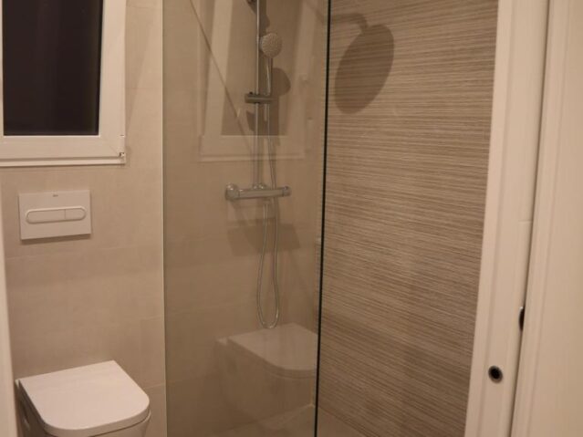 Resale - 3 Bedroom 2 Bathroom Apartment in La Romana -  - Alicante