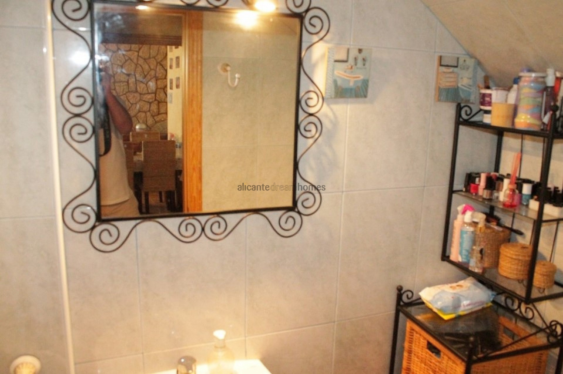 Resale - 3 Bedroom 3 Bathroom Townhouse in Pinoso -  - Alicante