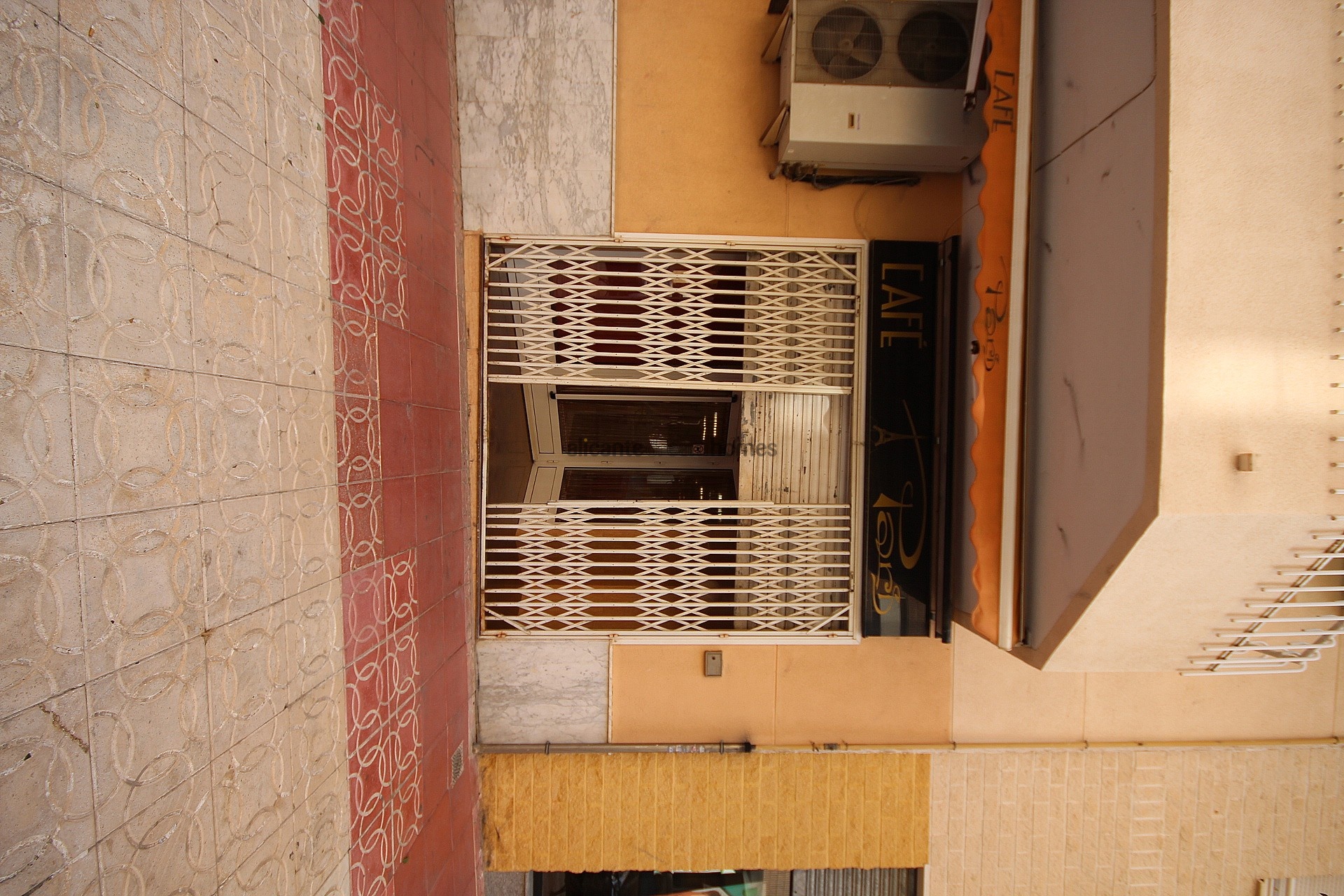 Resale - Commercial in Onil -  - Alicante