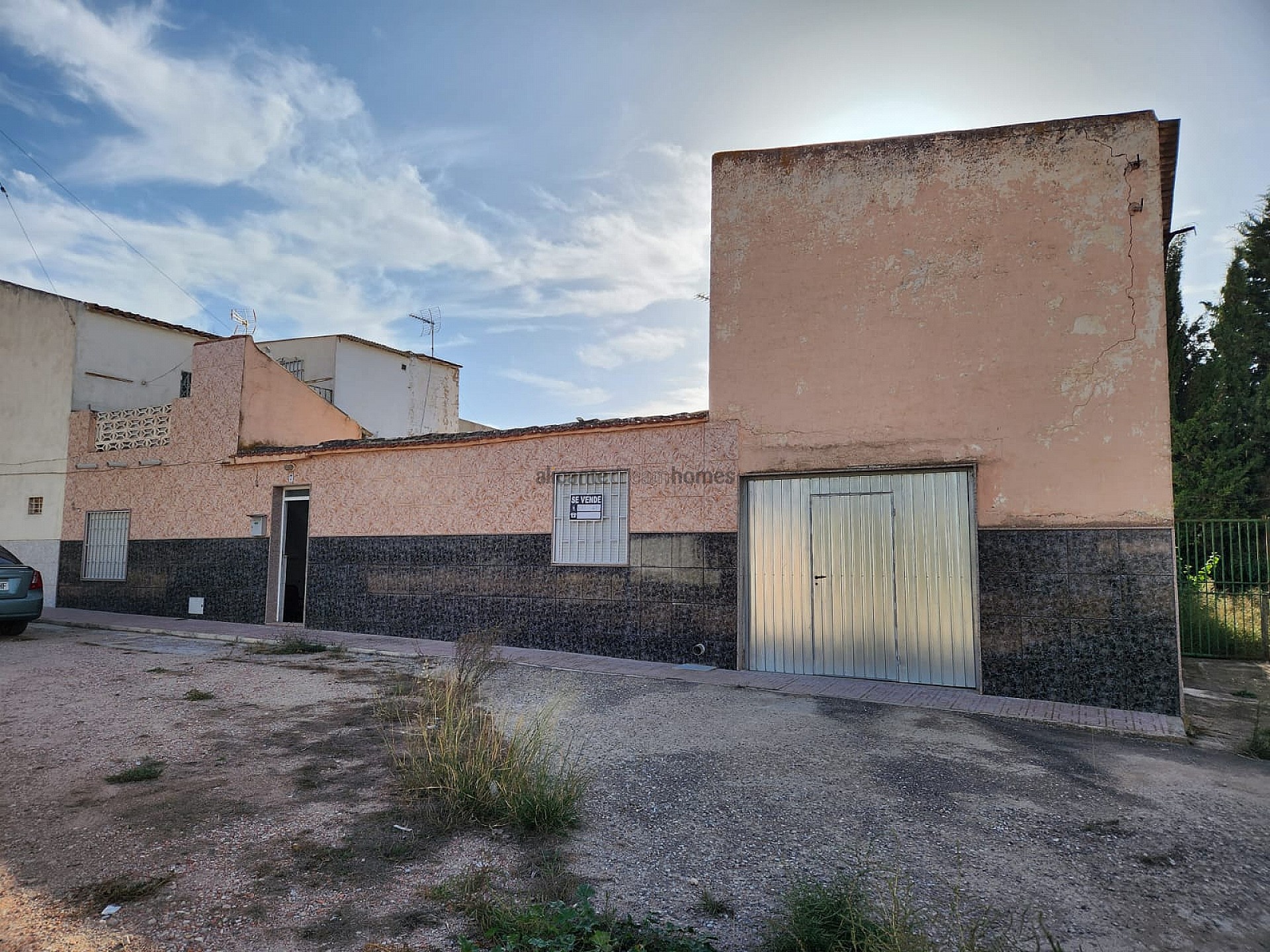 Resale - 6 Bedroom 2 Bathroom Townhouse in Yecla -  - Murcia