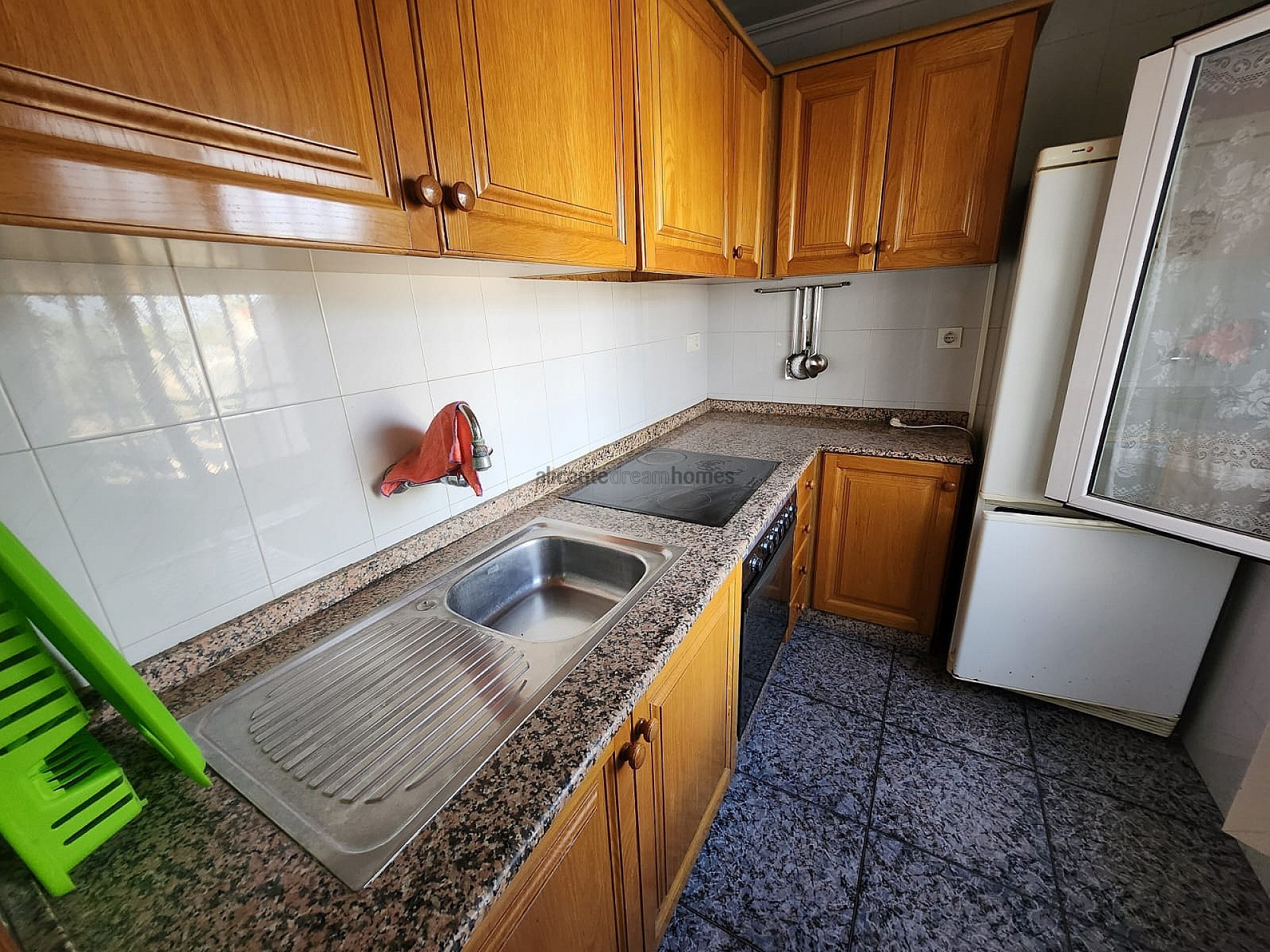 Resale - 6 Bedroom 2 Bathroom Townhouse in Yecla -  - Murcia