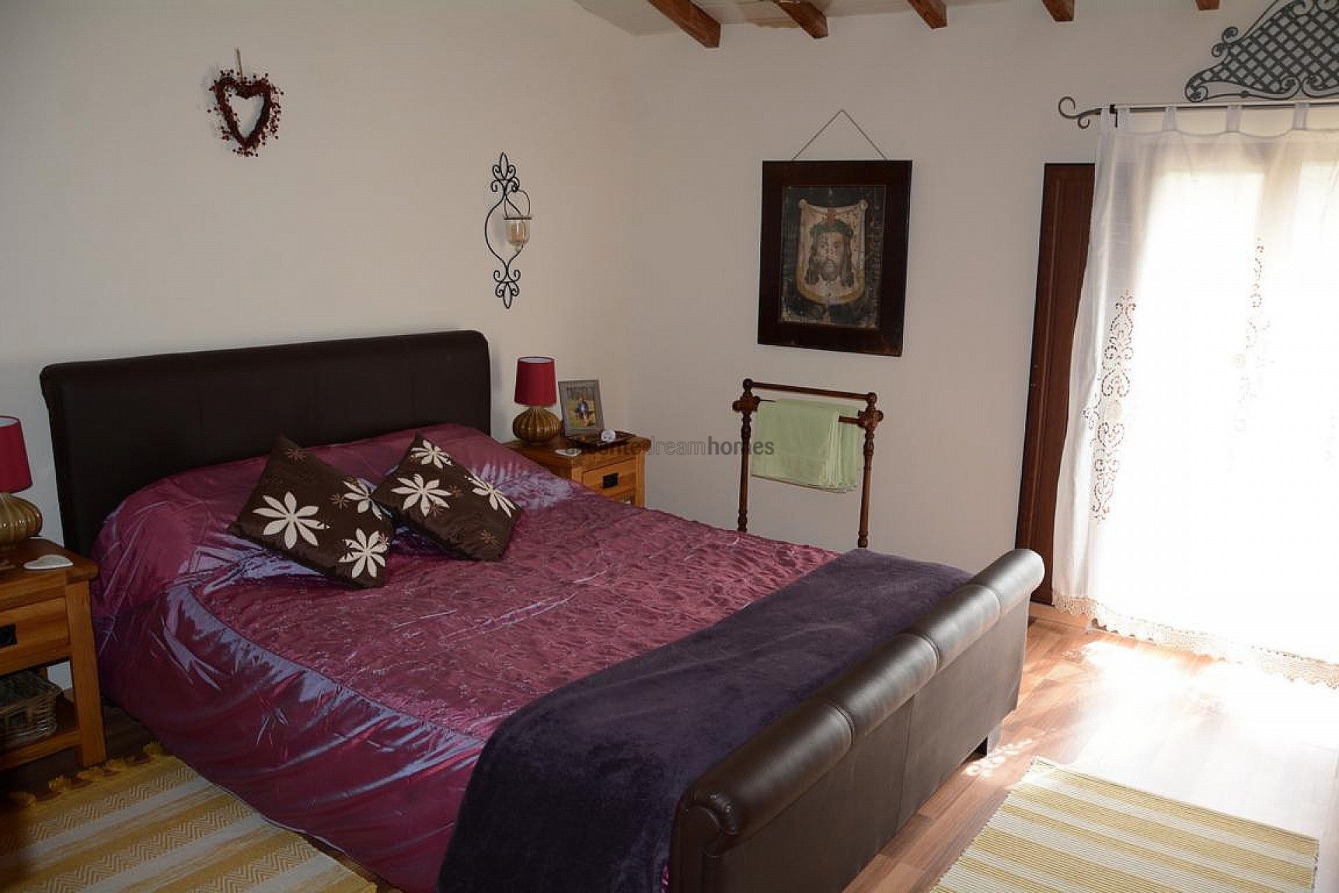 Resale - 6 Bedroom 2 Bathroom Finca in La Romana -  - Alicante