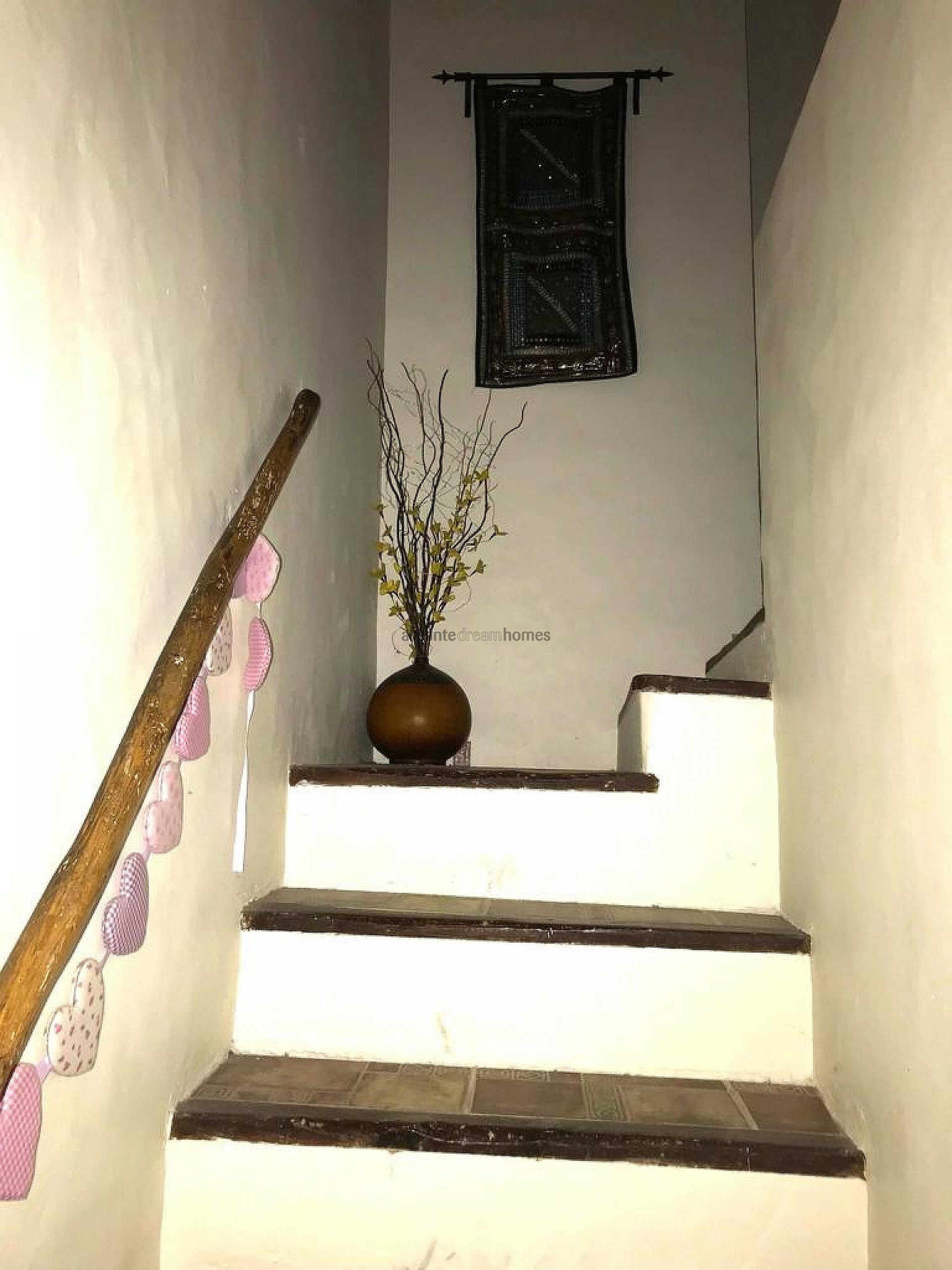 Resale - 6 Bedroom 2 Bathroom Finca in La Romana -  - Alicante