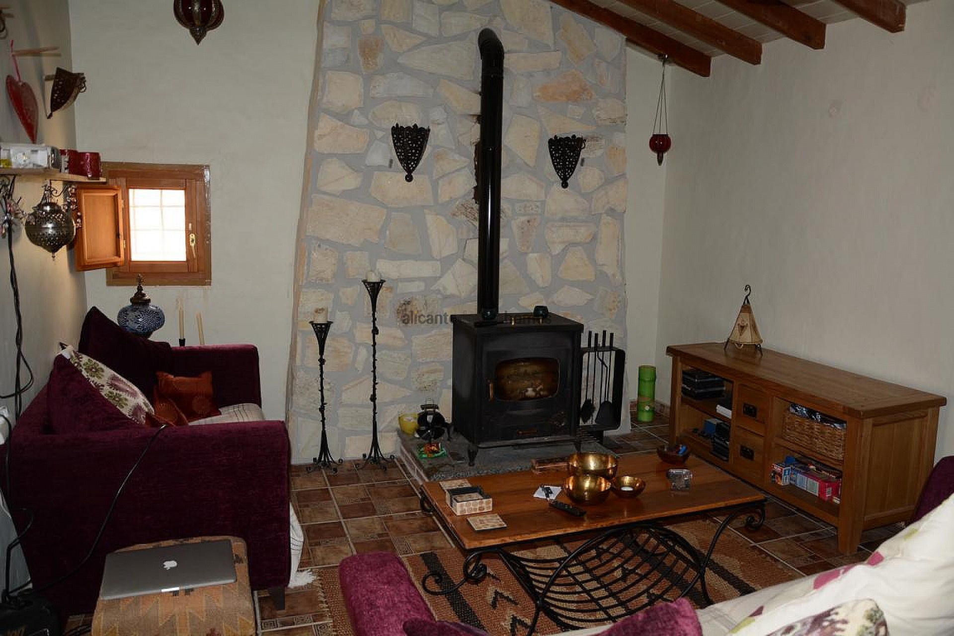 Resale - 6 Bedroom 2 Bathroom Finca in La Romana -  - Alicante