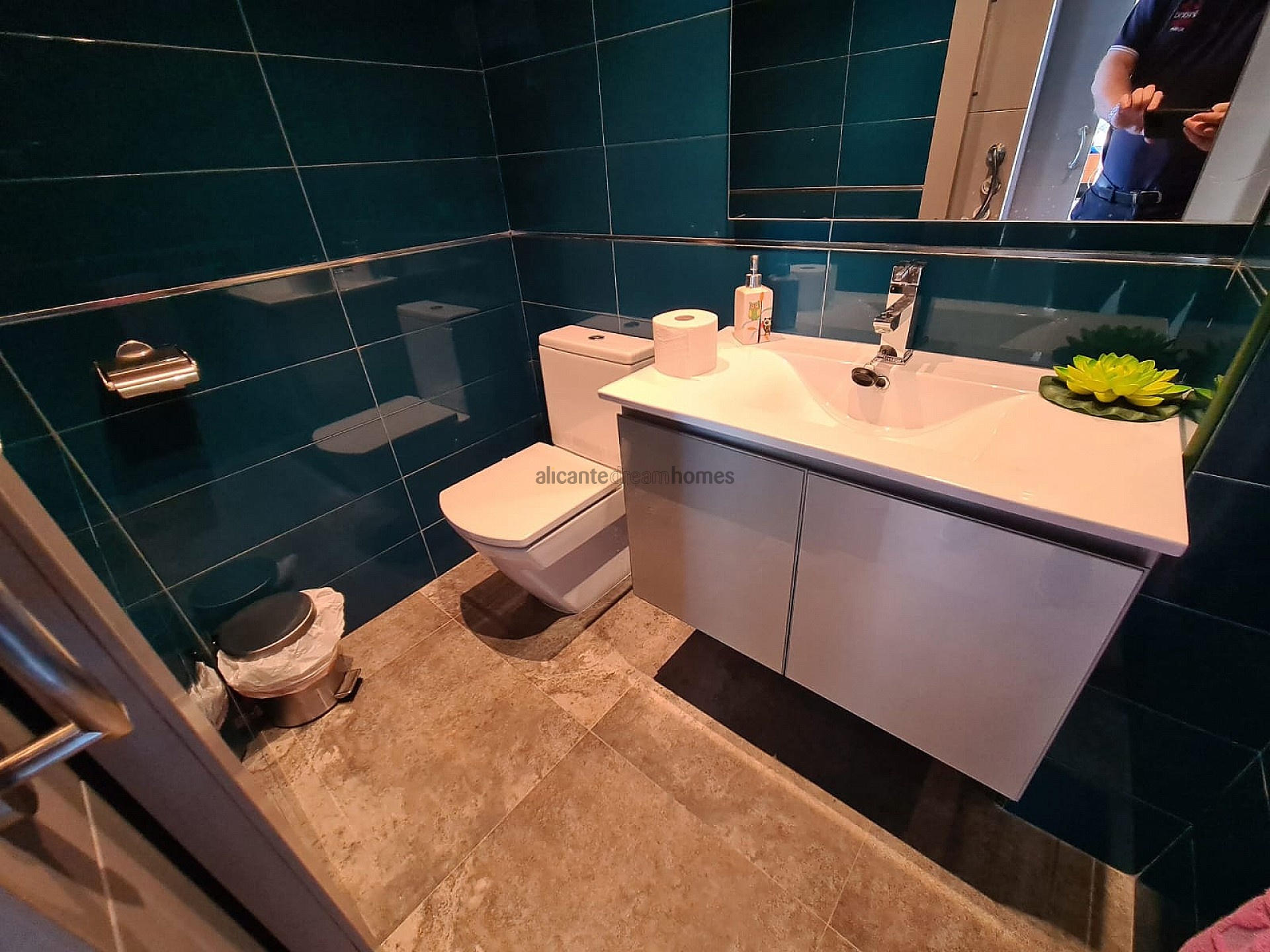 Resale - 5 Bedroom 8 Bathroom Villa in Yecla -  - Murcia