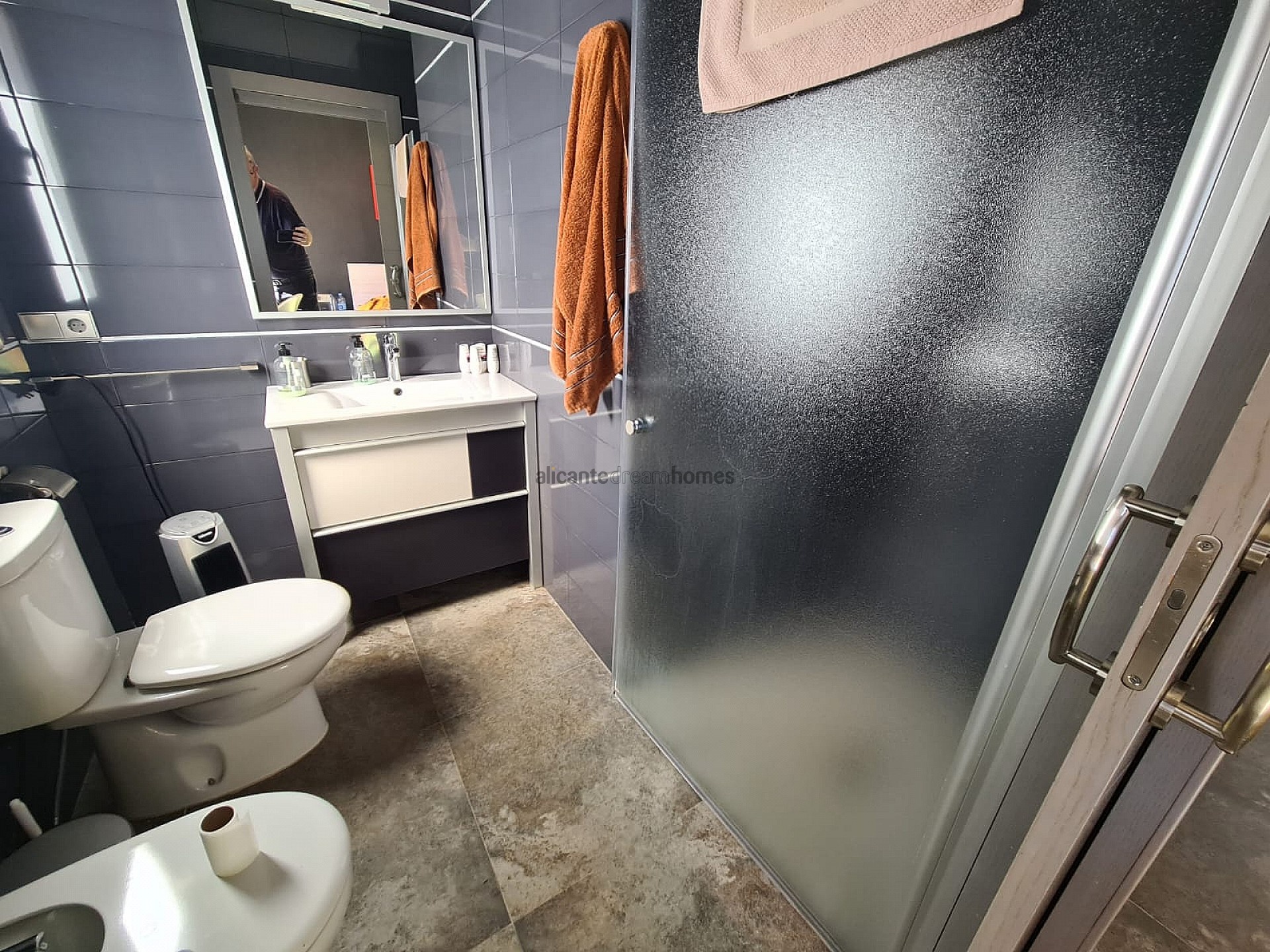 Resale - 5 Bedroom 8 Bathroom Villa in Yecla -  - Murcia