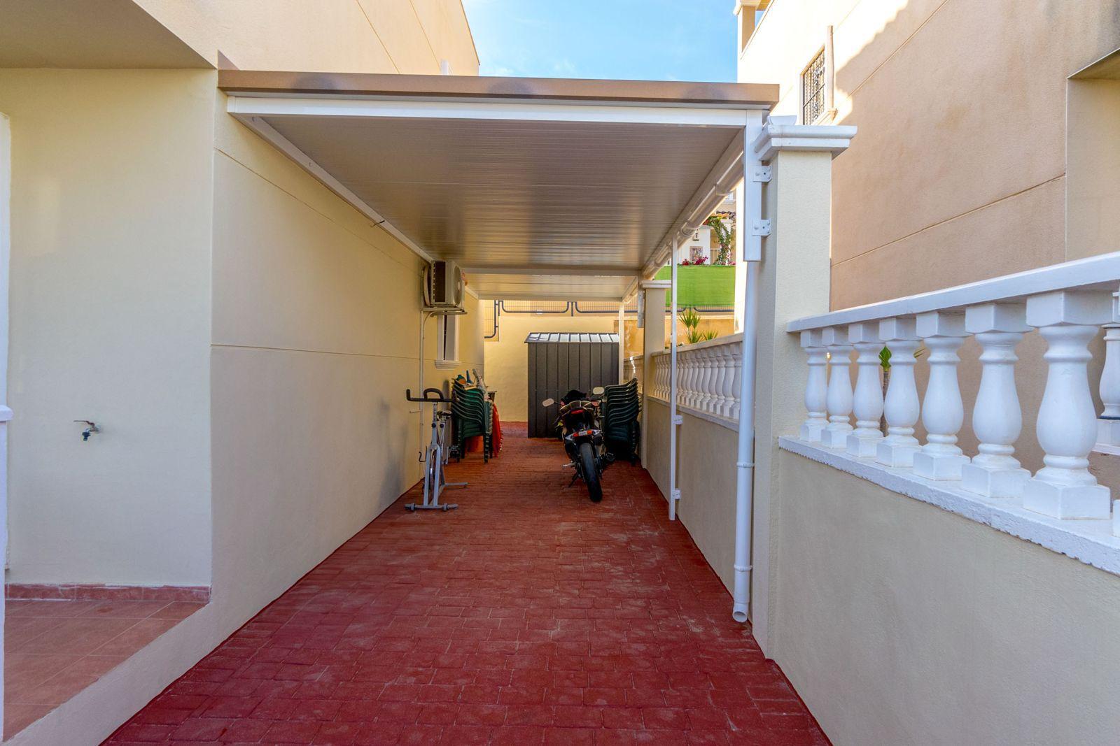 Resale - 3 Bedroom 2 Bathroom Casa in Orihuela Costa - Las Filipinas - Alicante