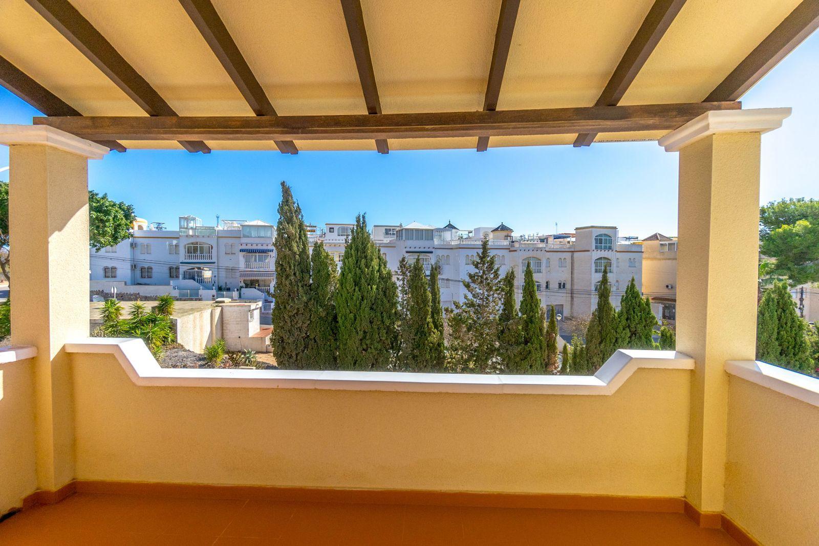 Resale - 3 Bedroom 2 Bathroom Casa in Orihuela Costa - Las Filipinas - Alicante