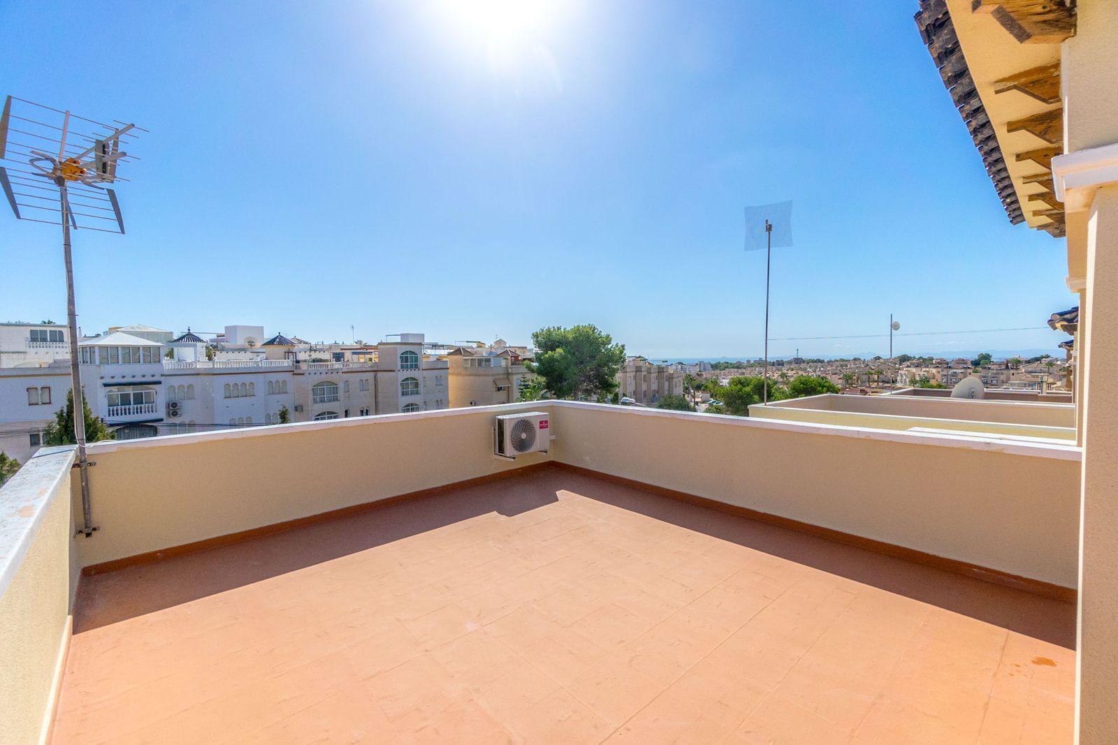 Resale - 3 Bedroom 2 Bathroom Casa in Orihuela Costa - Las Filipinas - Alicante