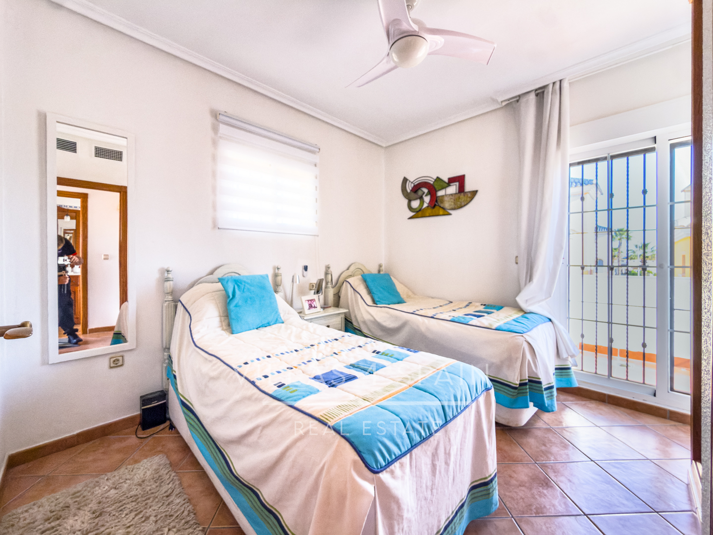 Resale - 3 Bed 2 Bath Villa With Private Pool and parking in Lo Crispin, Algorfa - av. de la estacion - Alicante