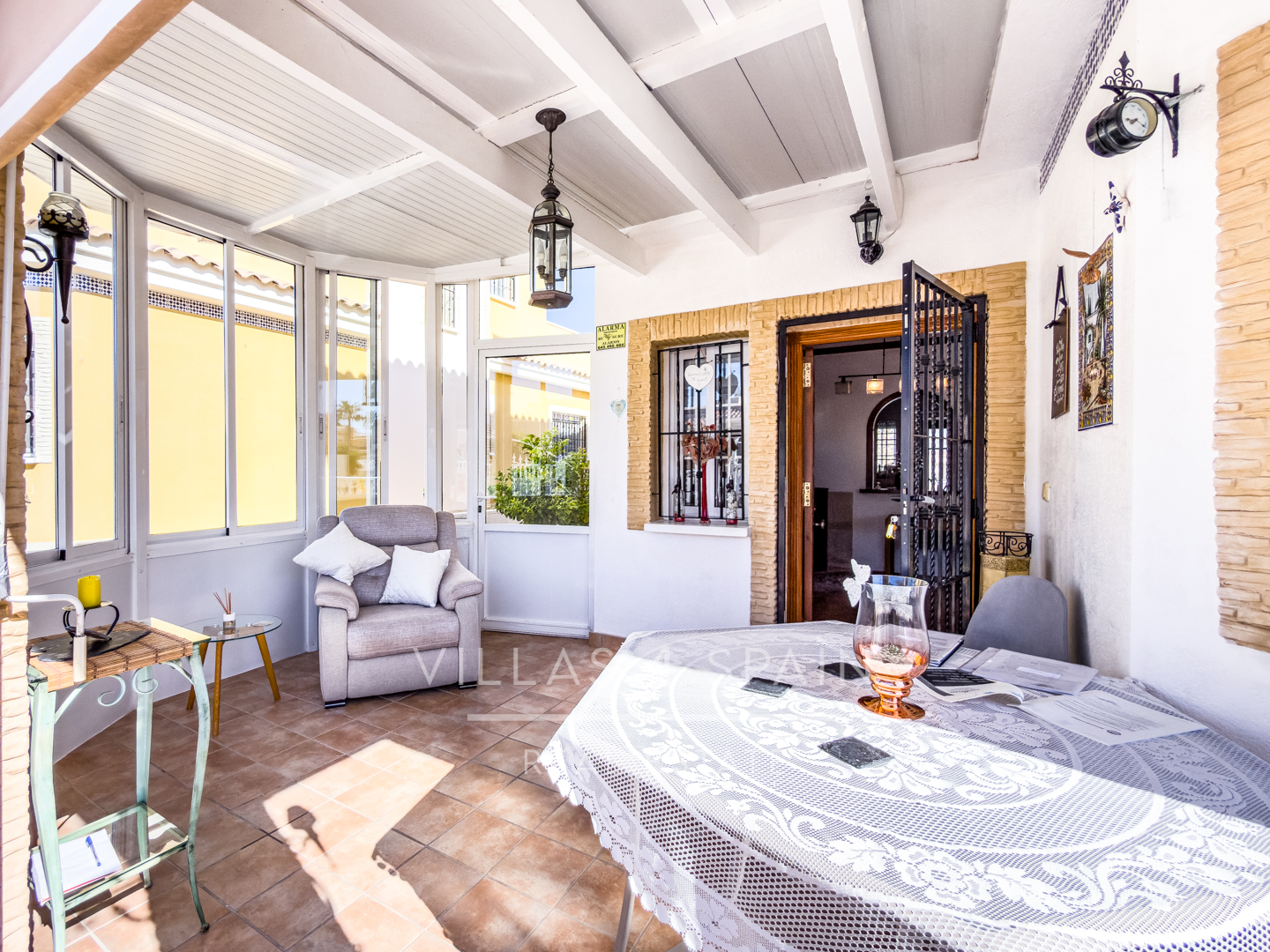 Resale - 3 Bed 2 Bath Villa With Private Pool and parking in Lo Crispin, Algorfa - av. de la estacion - Alicante