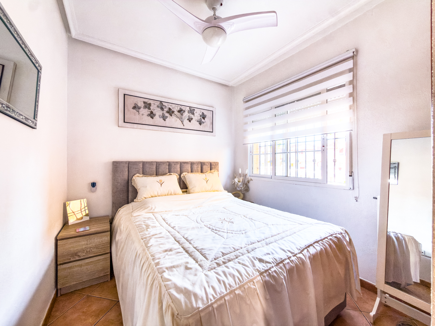 Resale - 3 Bed 2 Bath Villa With Private Pool and parking in Lo Crispin, Algorfa - av. de la estacion - Alicante