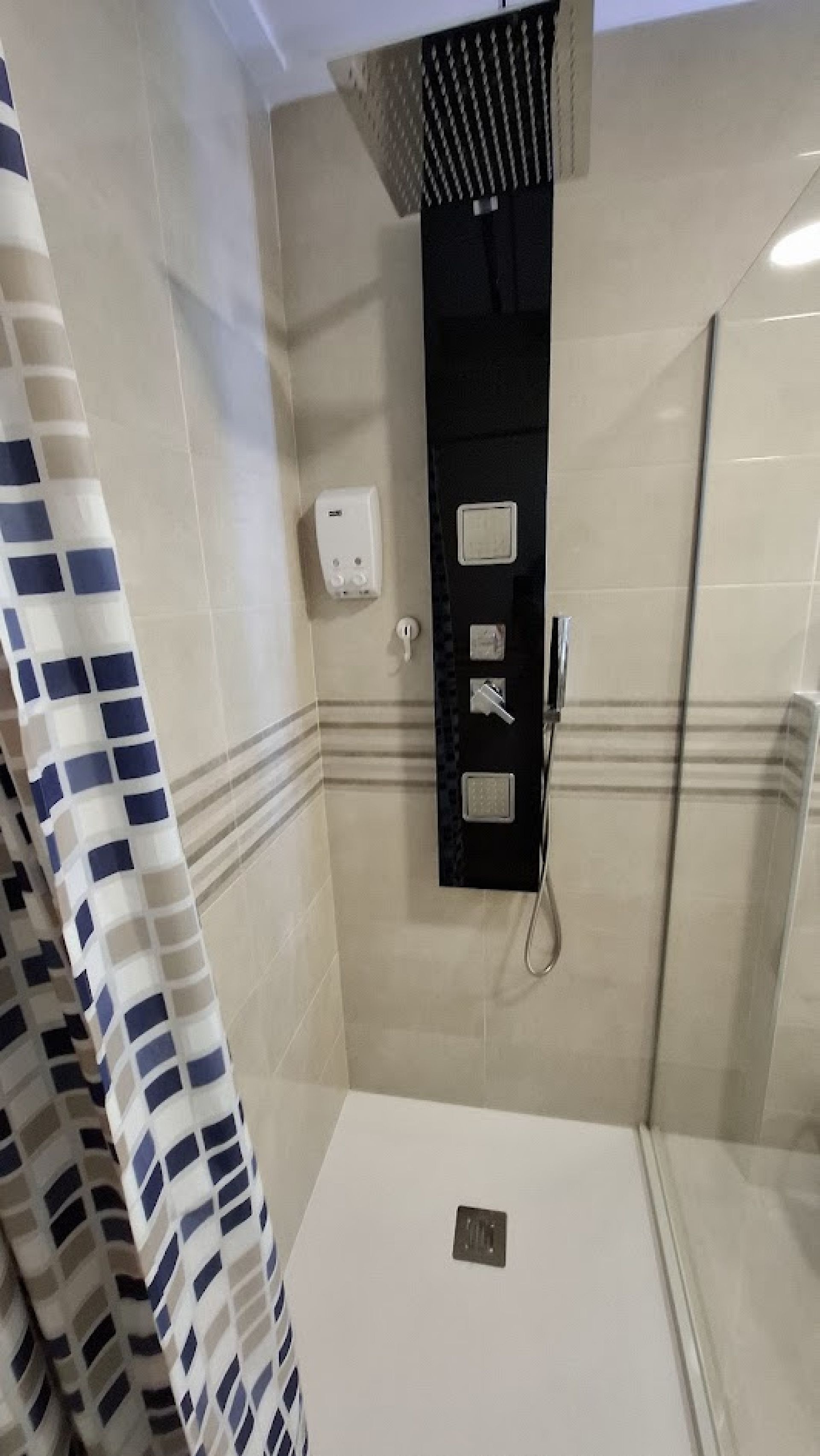 Resale - 3 Bedroom 3 Bathroom Estate in Pinoso - , Pinoso, Alicante, Spain - Alicante