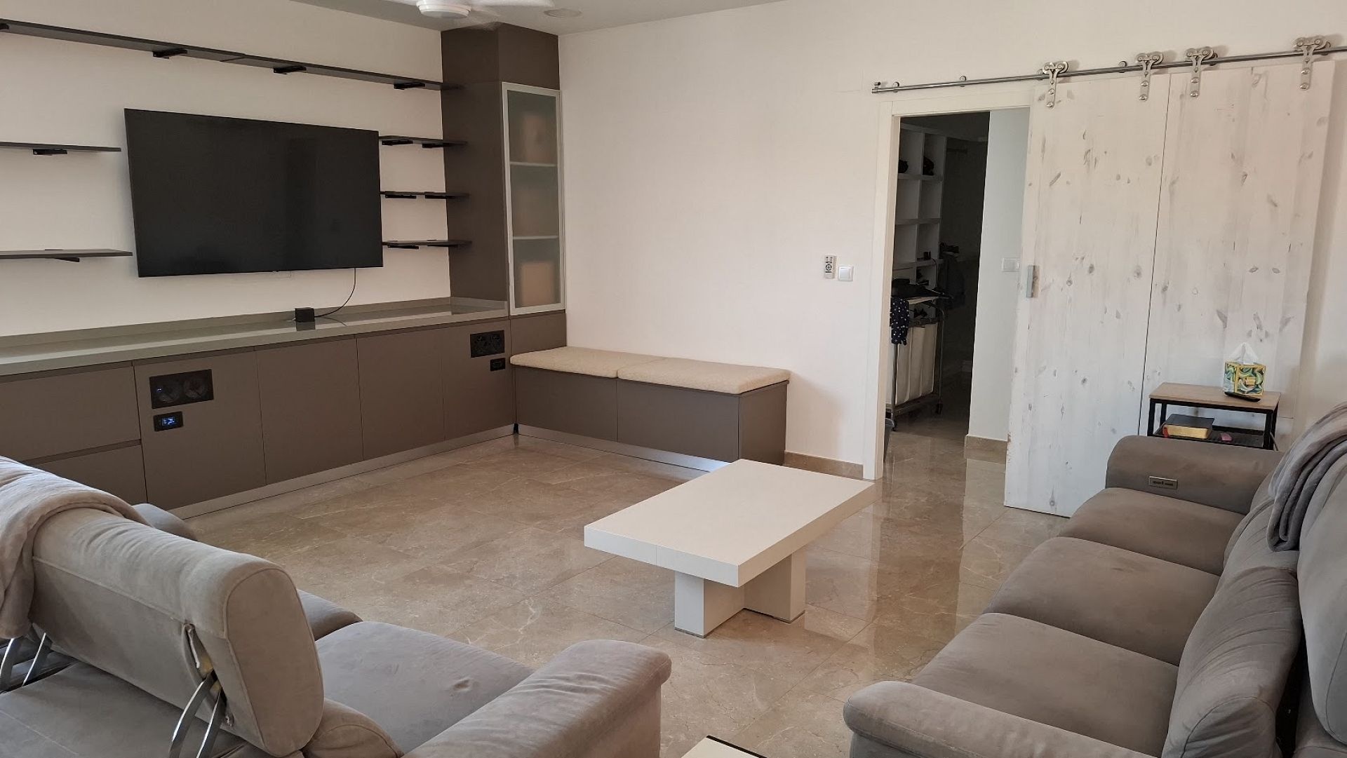 Resale - 3 Bedroom 3 Bathroom Estate in Pinoso - , Pinoso, Alicante, Spain - Alicante